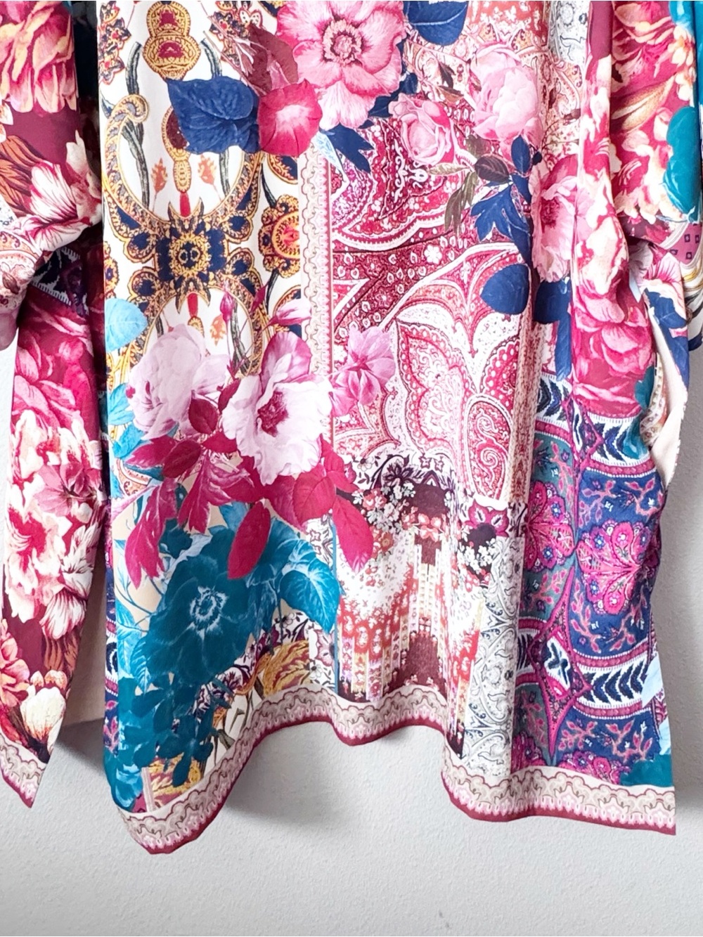 Chico's Printed Open-Front Tapestry Boho Kimono - Picture 11 of 11